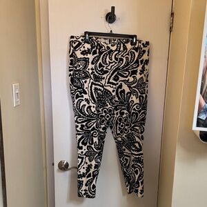 Coco’s Black  & Cream Paisley Print Stretch Pants